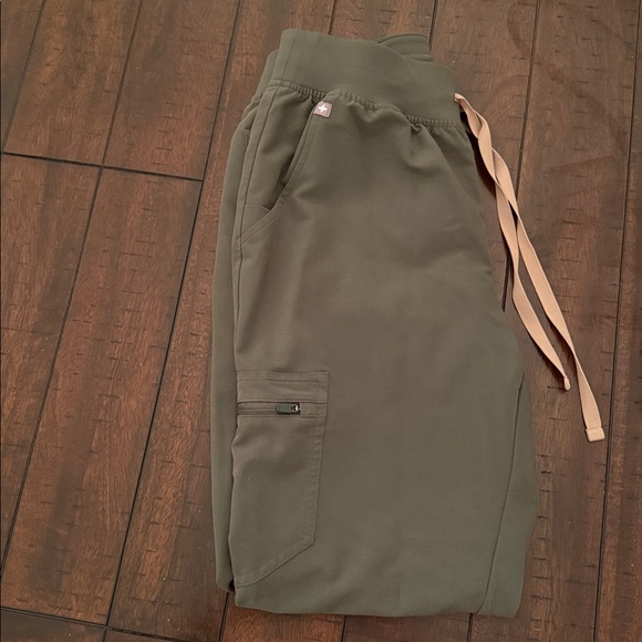 Figs Scrub Set - Picture 4 of 4